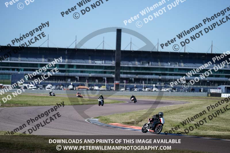 Rockingham no limits trackday;enduro digital images;event digital images;eventdigitalimages;no limits trackdays;peter wileman photography;racing digital images;rockingham raceway northamptonshire;rockingham trackday photographs;trackday digital images;trackday photos